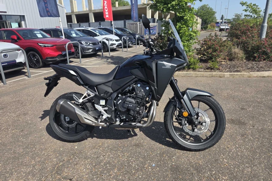 Vehicle Image - 1