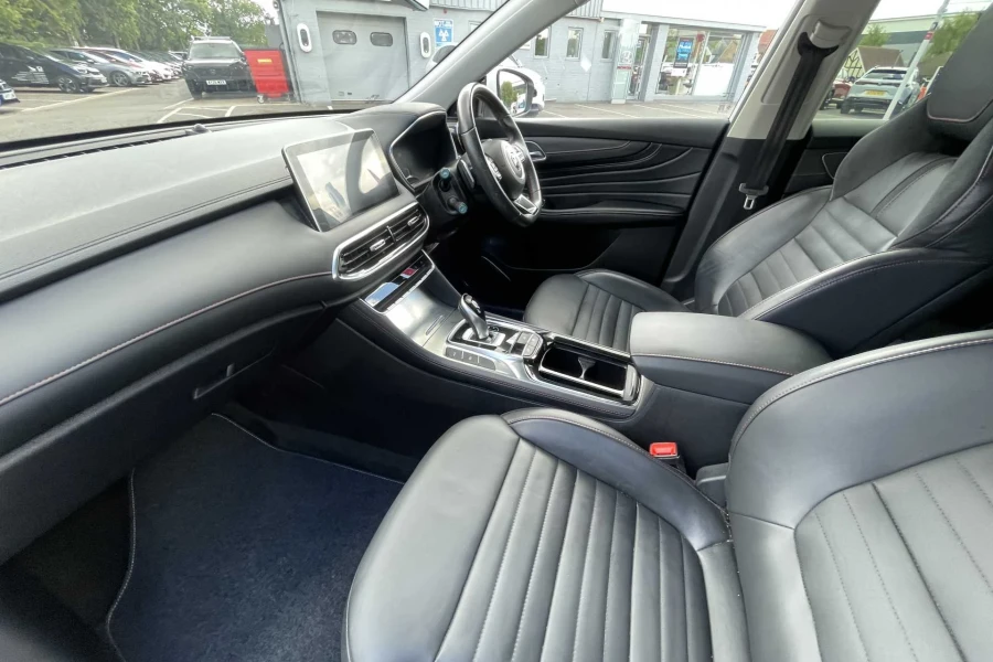 Vehicle Image - 1