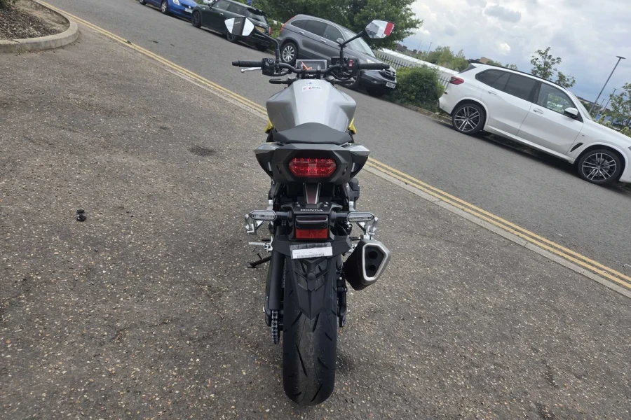 Vehicle Image - 3