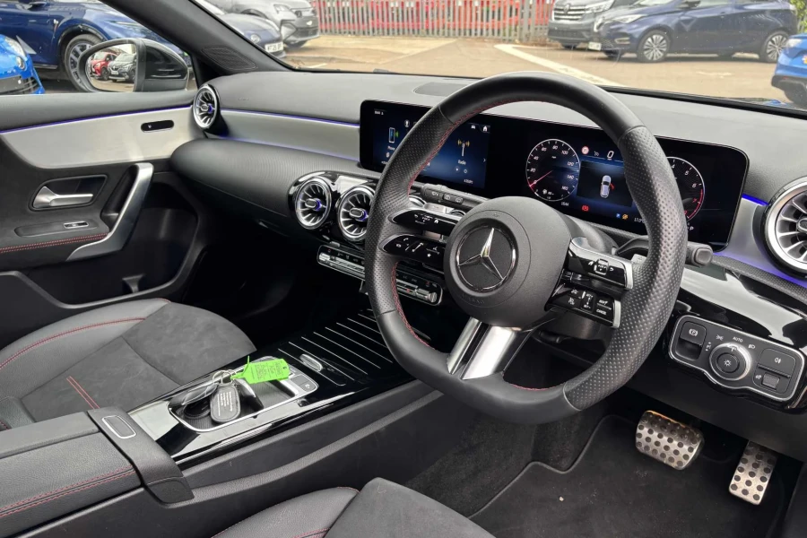 Vehicle Image - 3