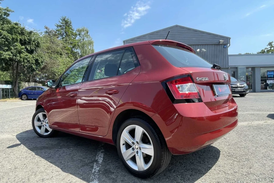 Vehicle Image - 2