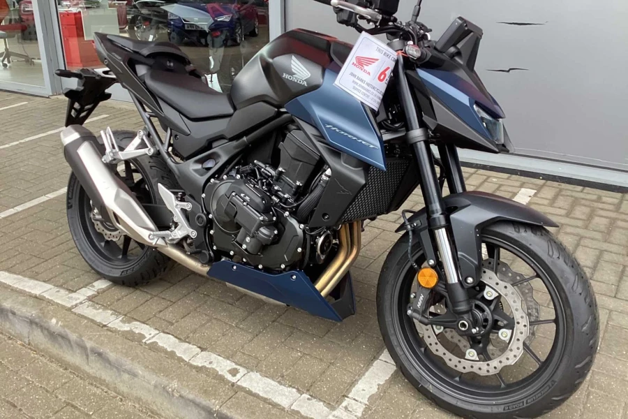 Vehicle Image - 1