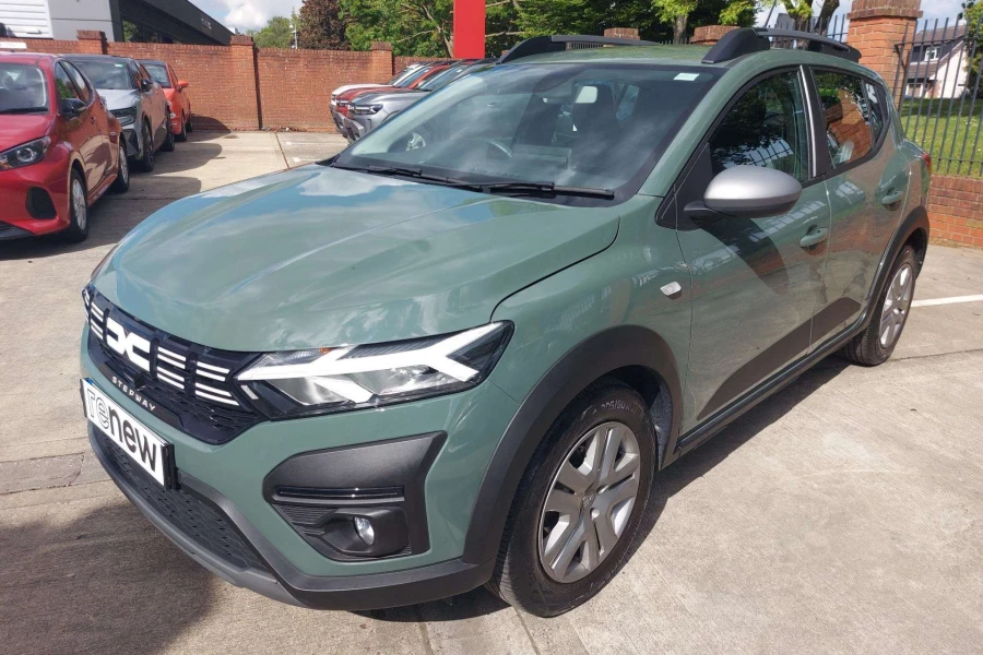 Vehicle Image - 2