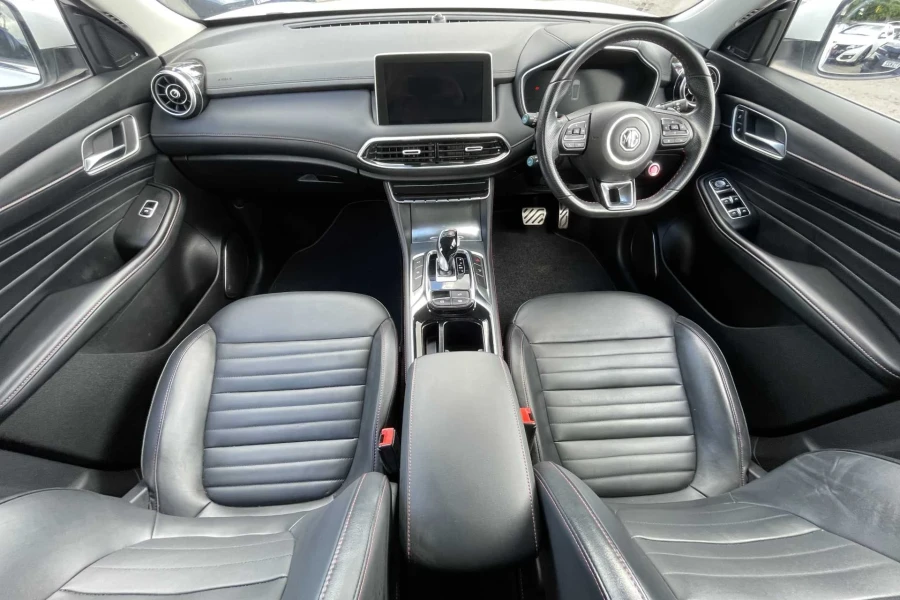 Vehicle Image - 3