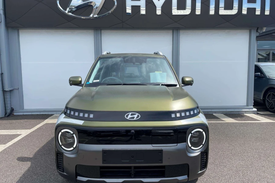 Vehicle Image - 3