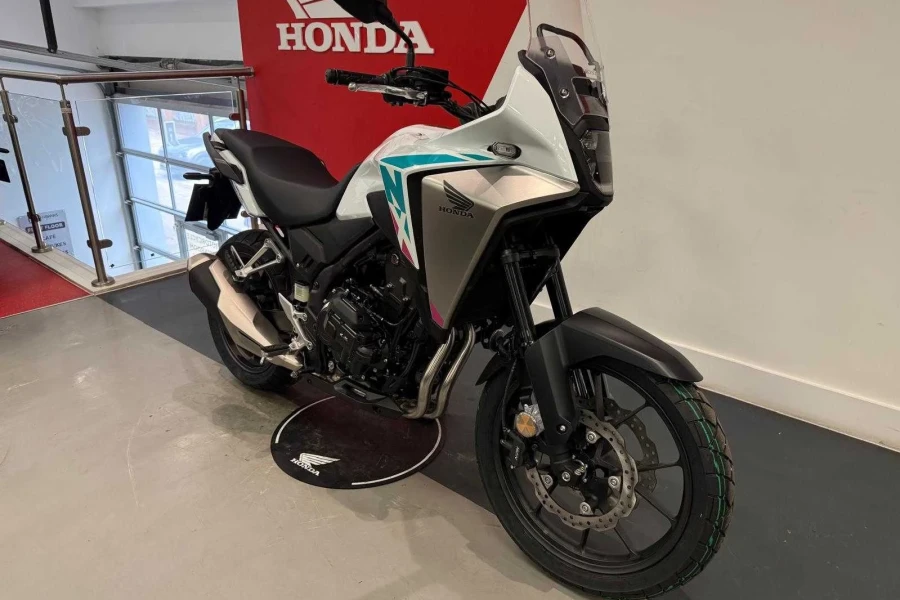 Vehicle Image - 1