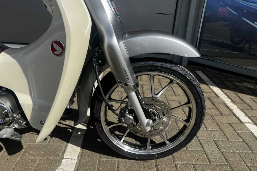Vehicle Image - 1