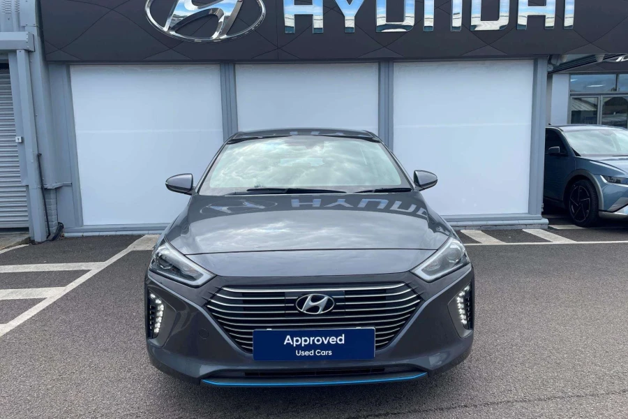 Vehicle Image - 3