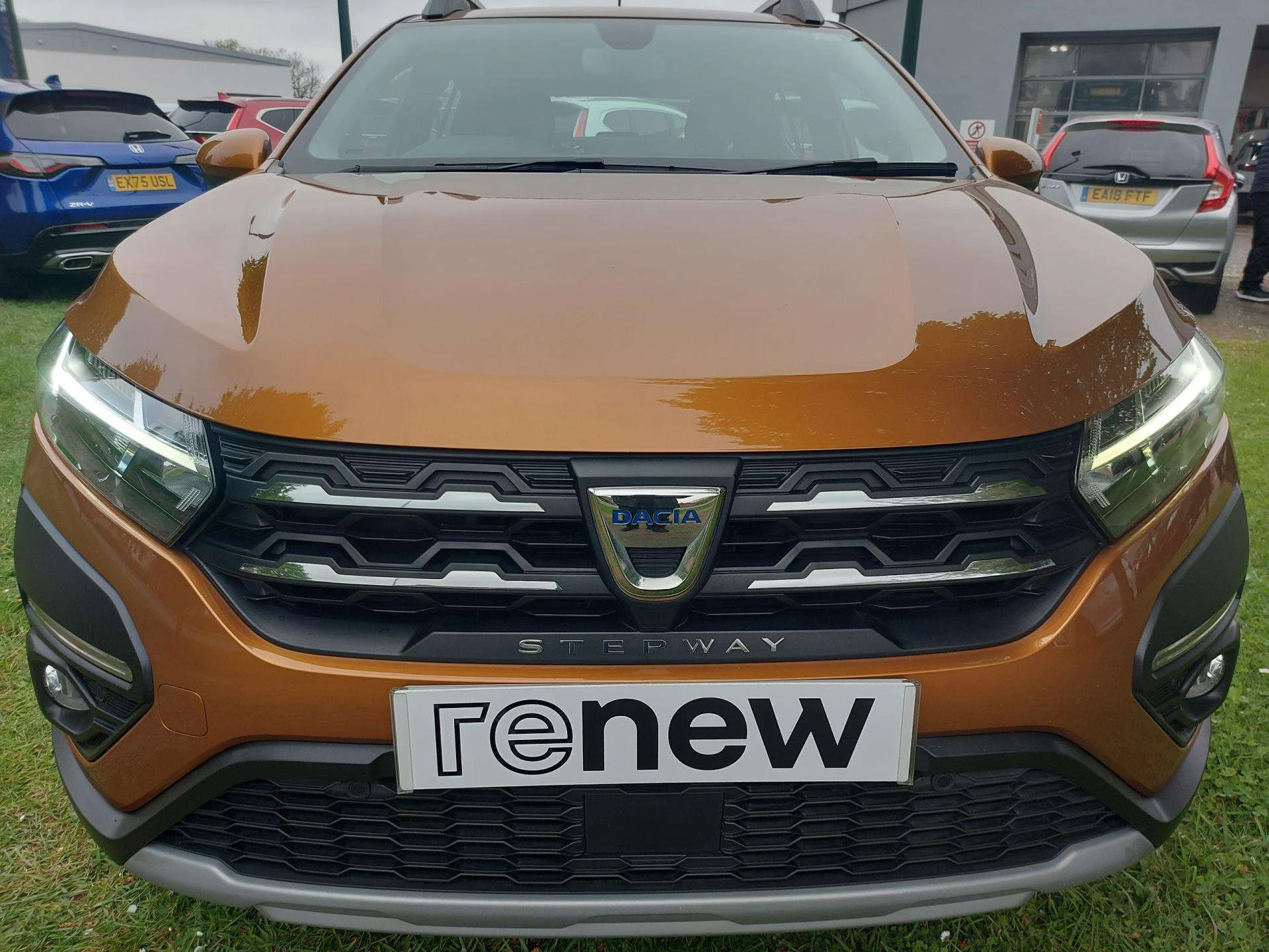 Vehicle image 6