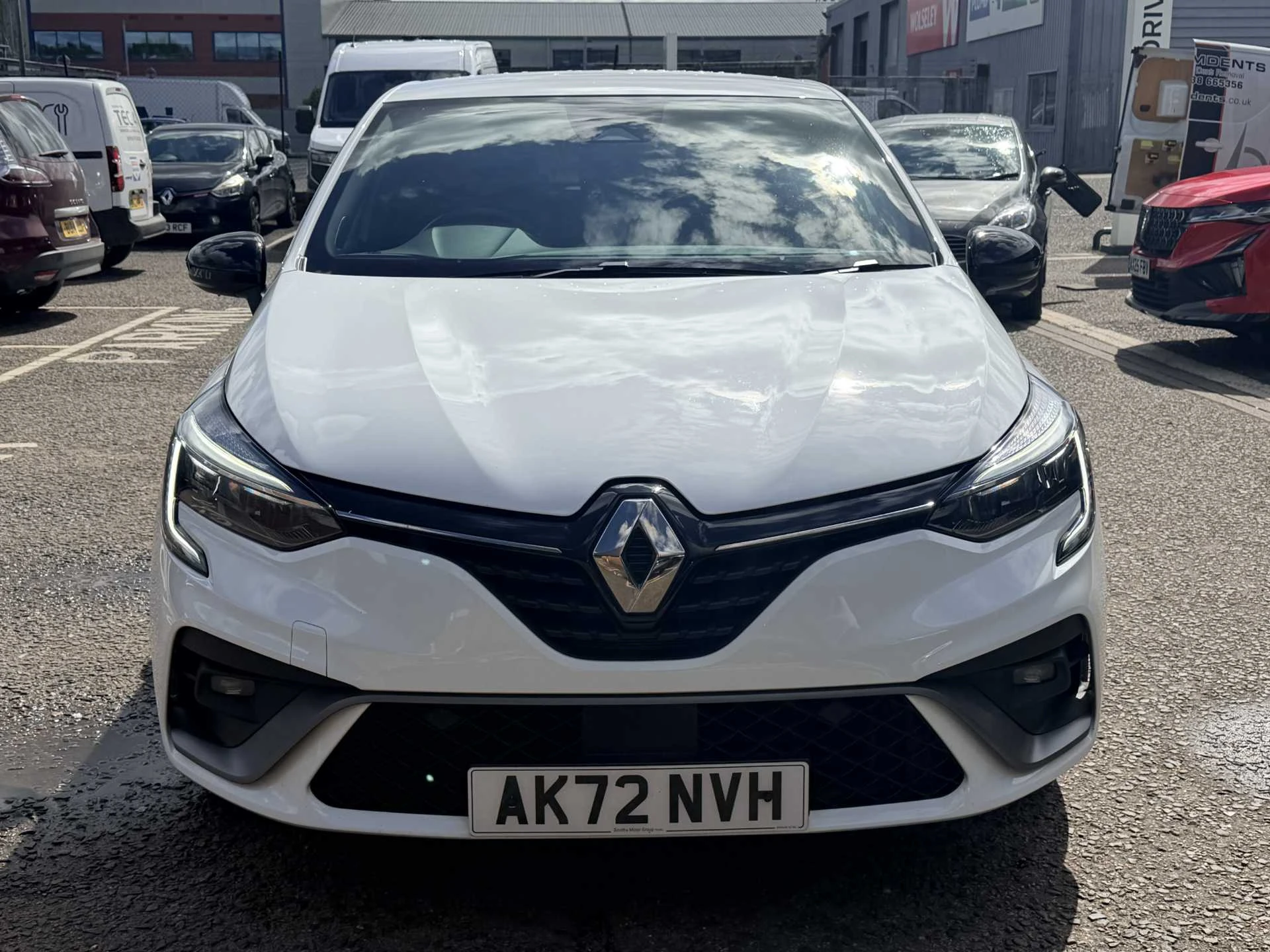 Vehicle image 6