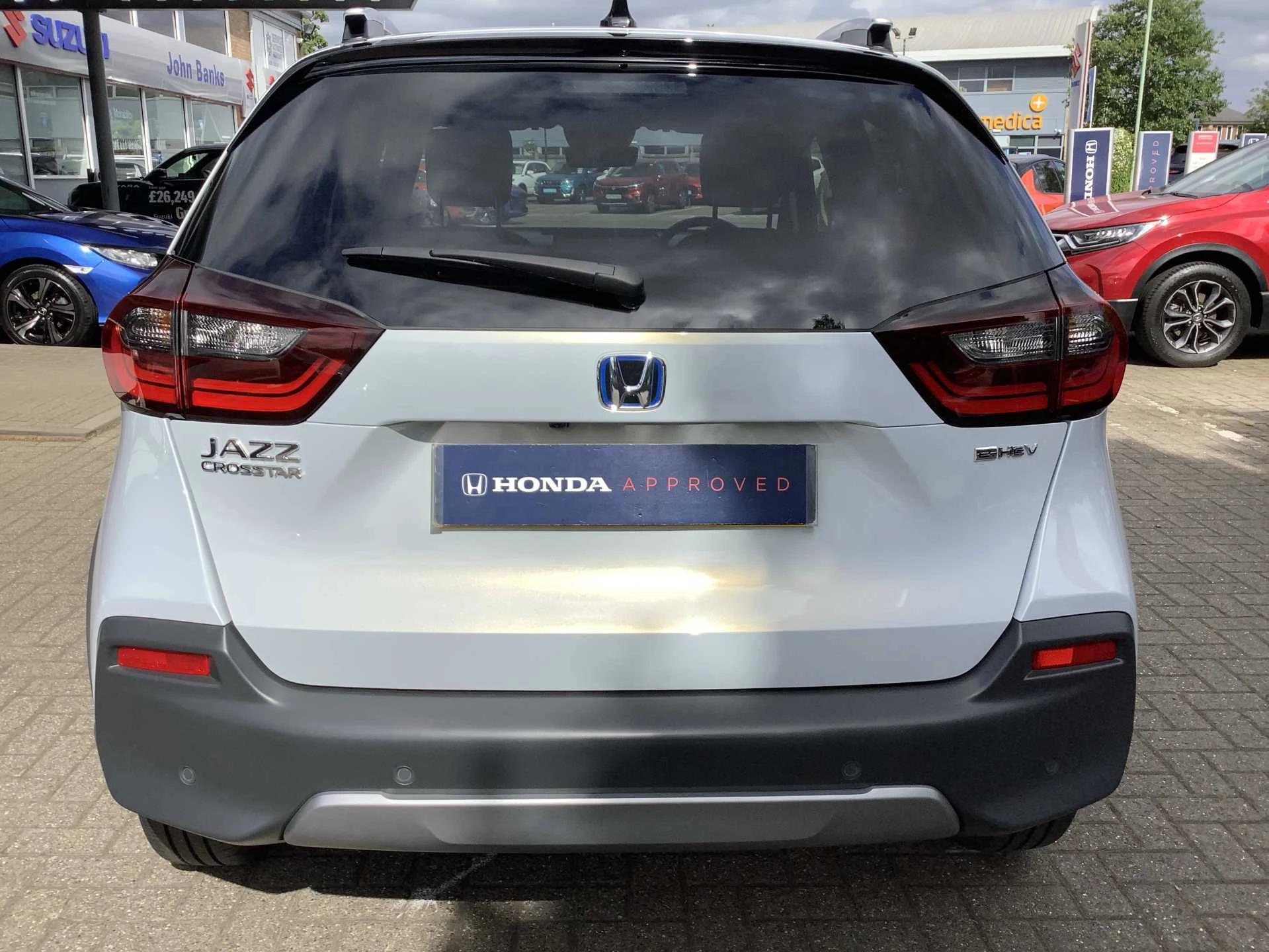 Vehicle image 6