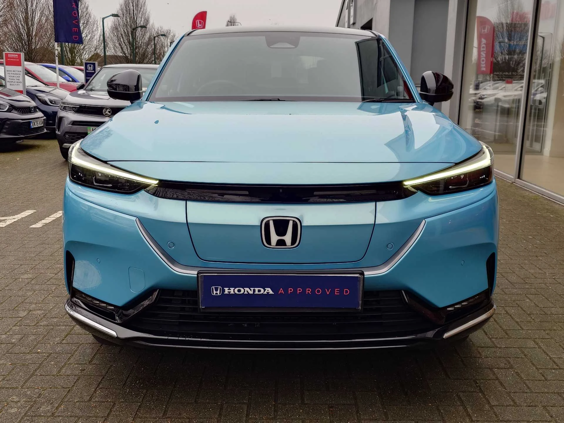 Vehicle image 6