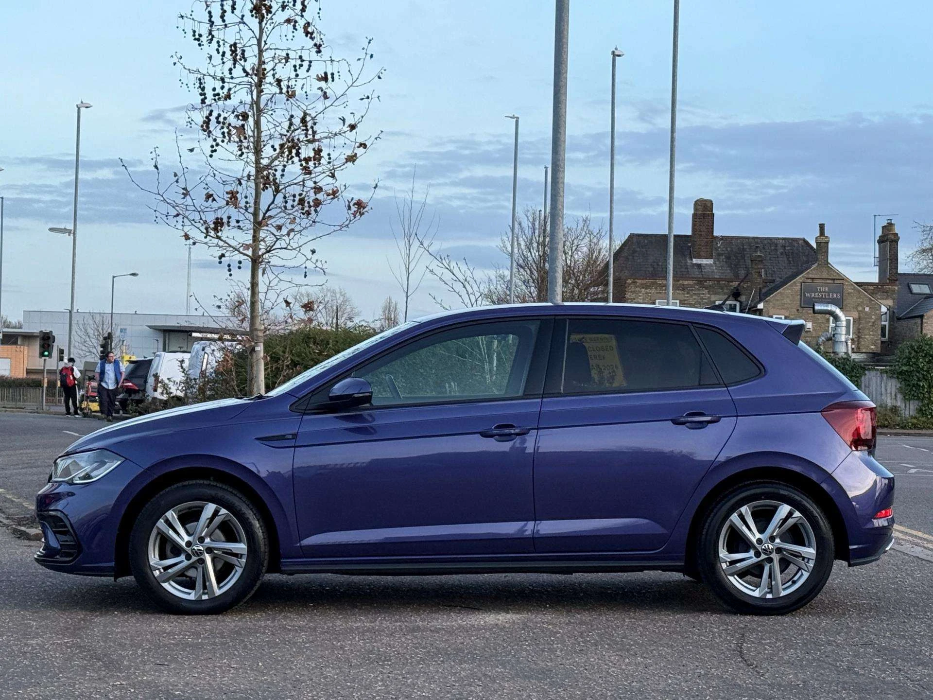 Vehicle image 7