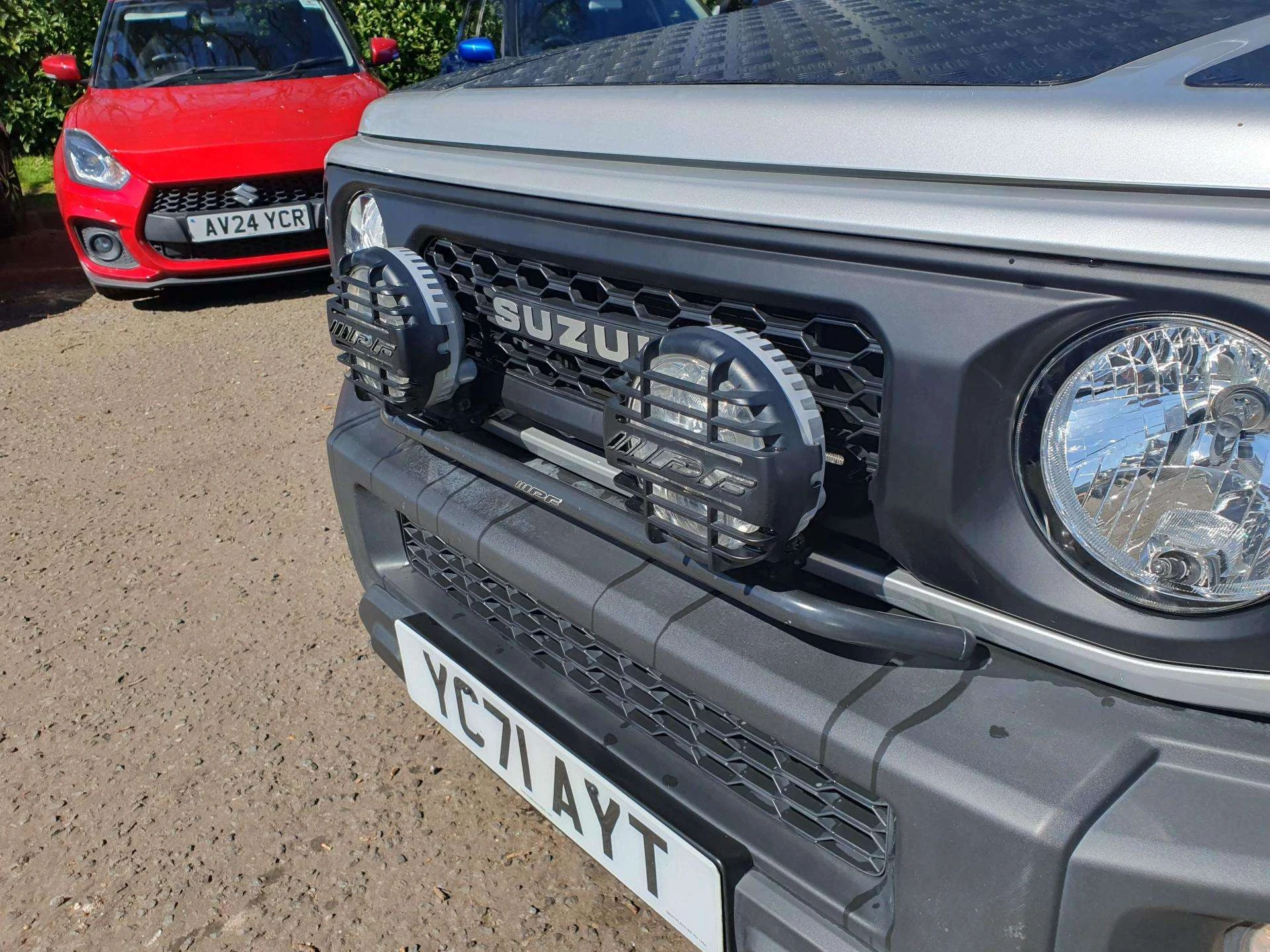 Vehicle image 4