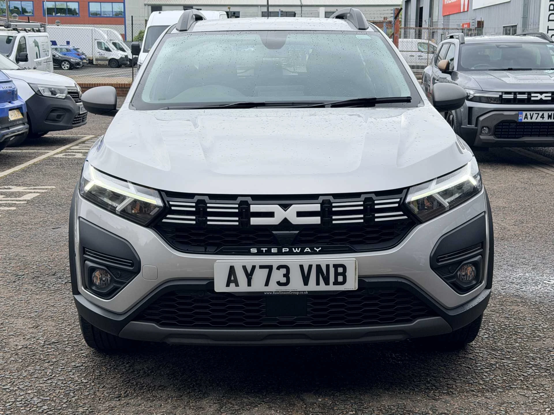 Vehicle image 6