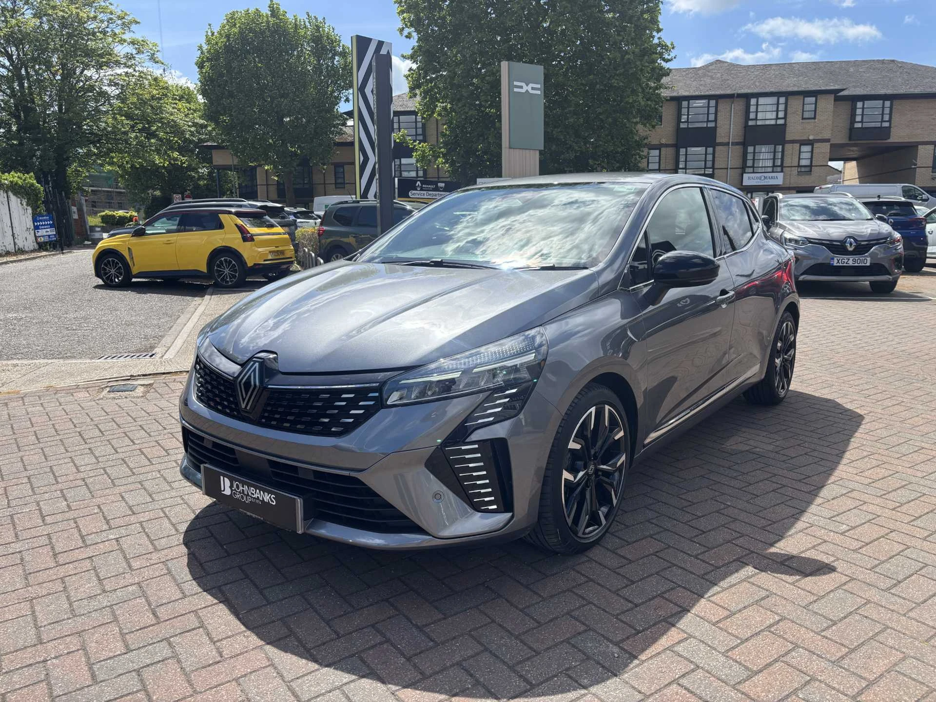 Vehicle image 7