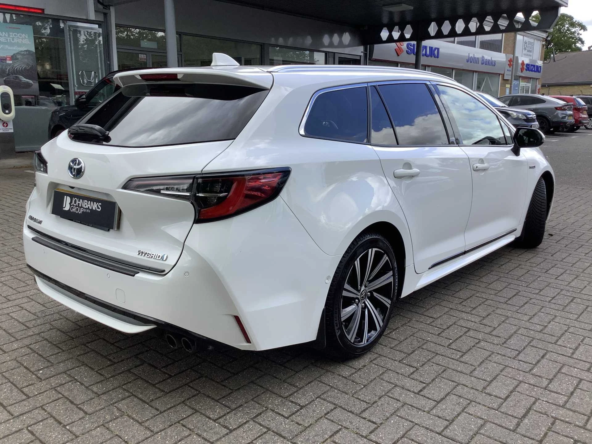 Vehicle image 7
