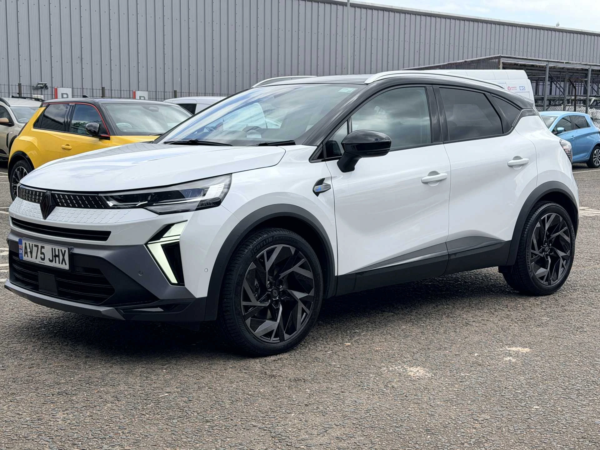 Vehicle image 2