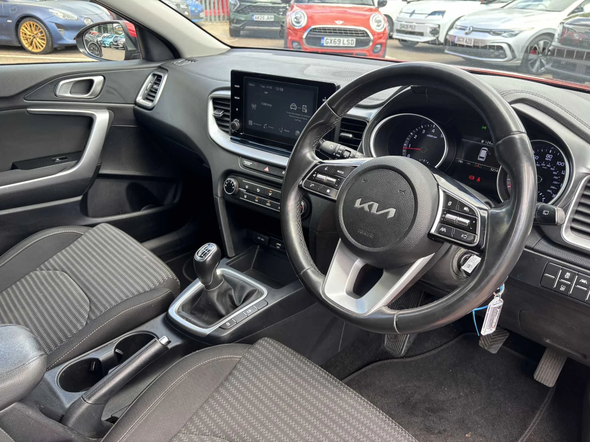 Vehicle image 4