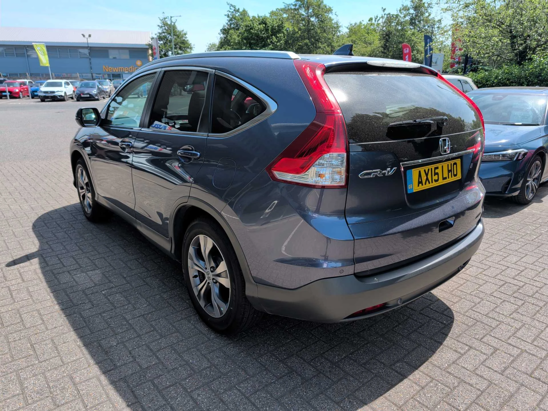 Vehicle image 3