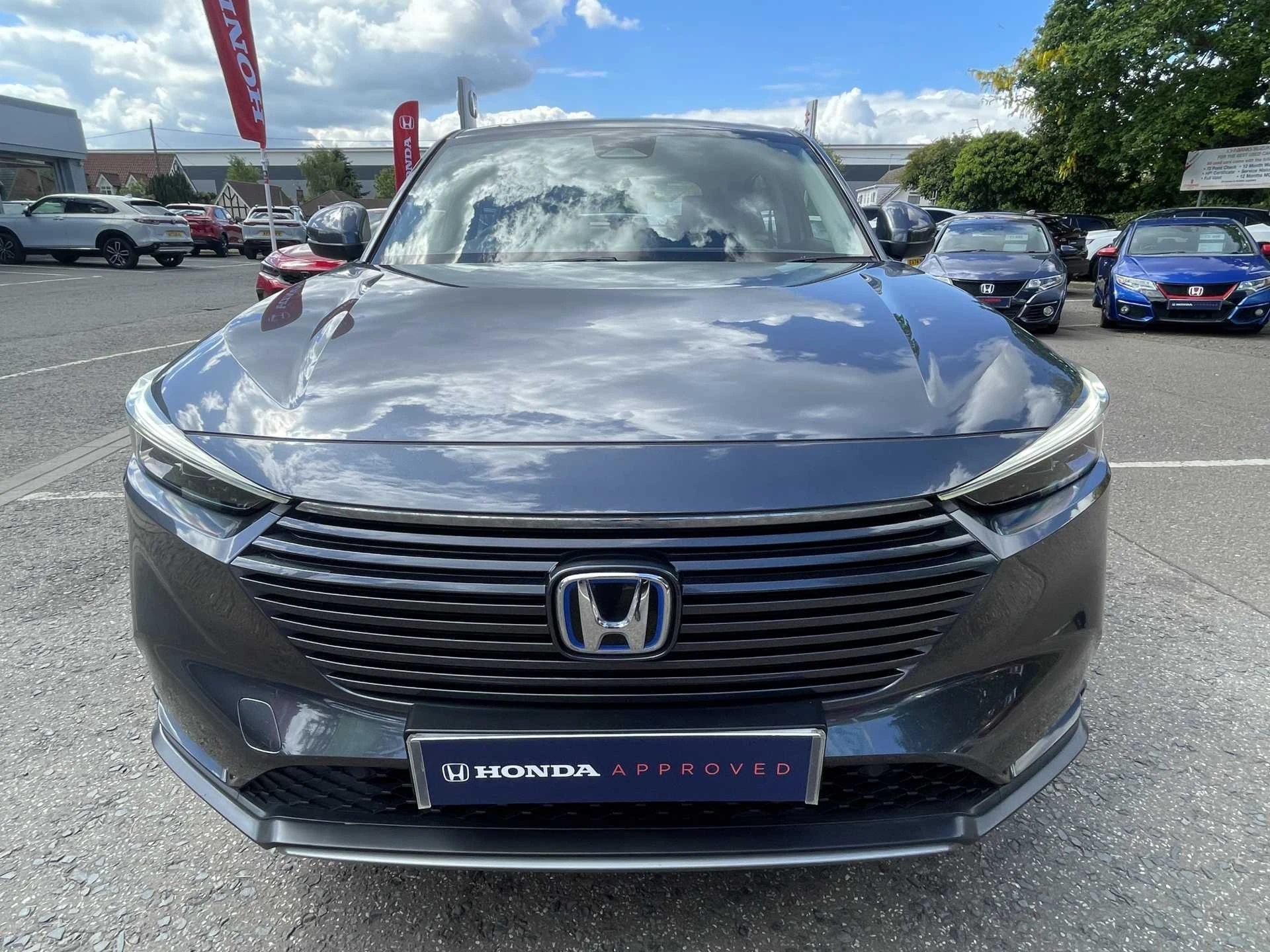 Vehicle image 6