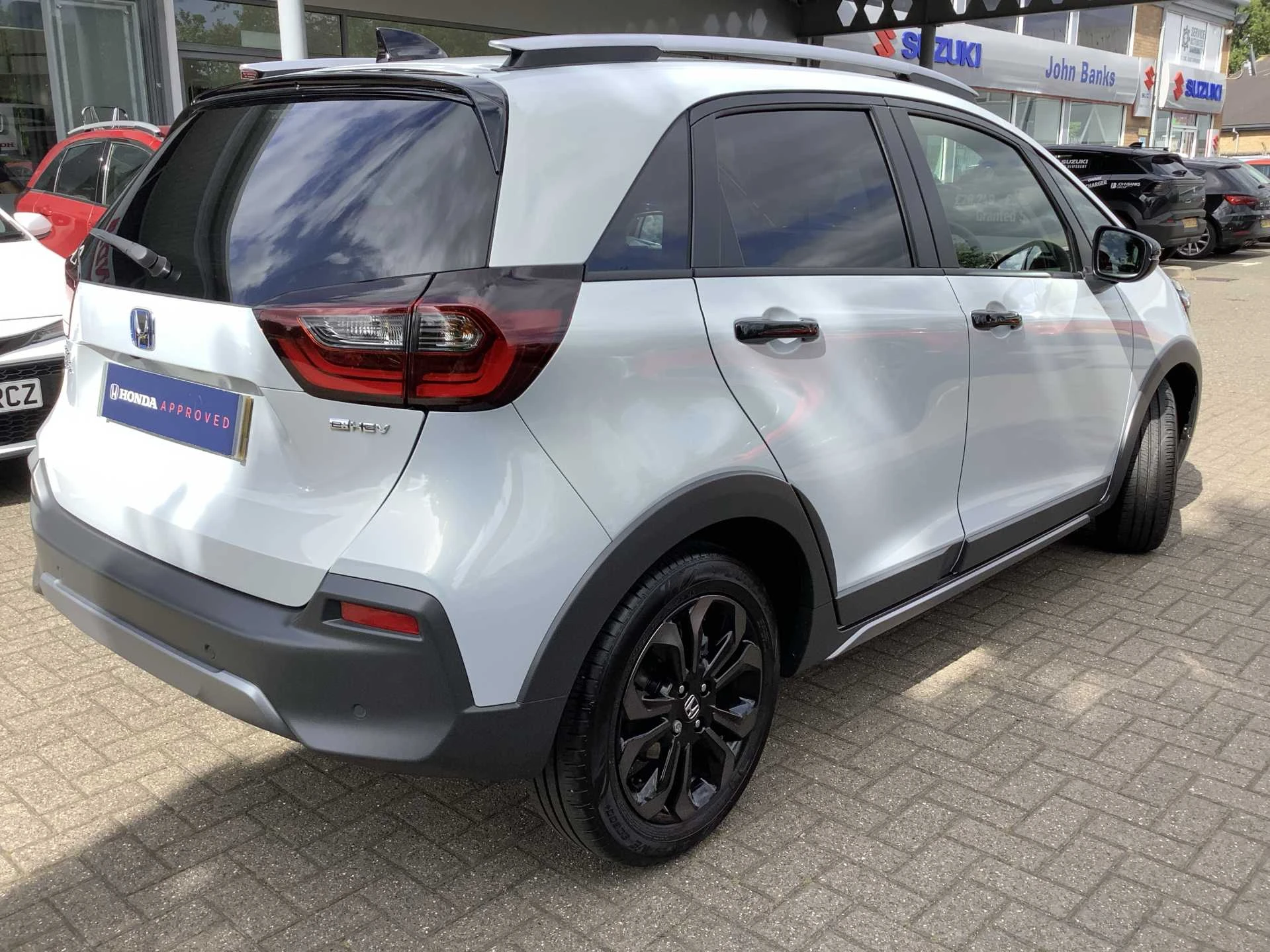 Vehicle image 7