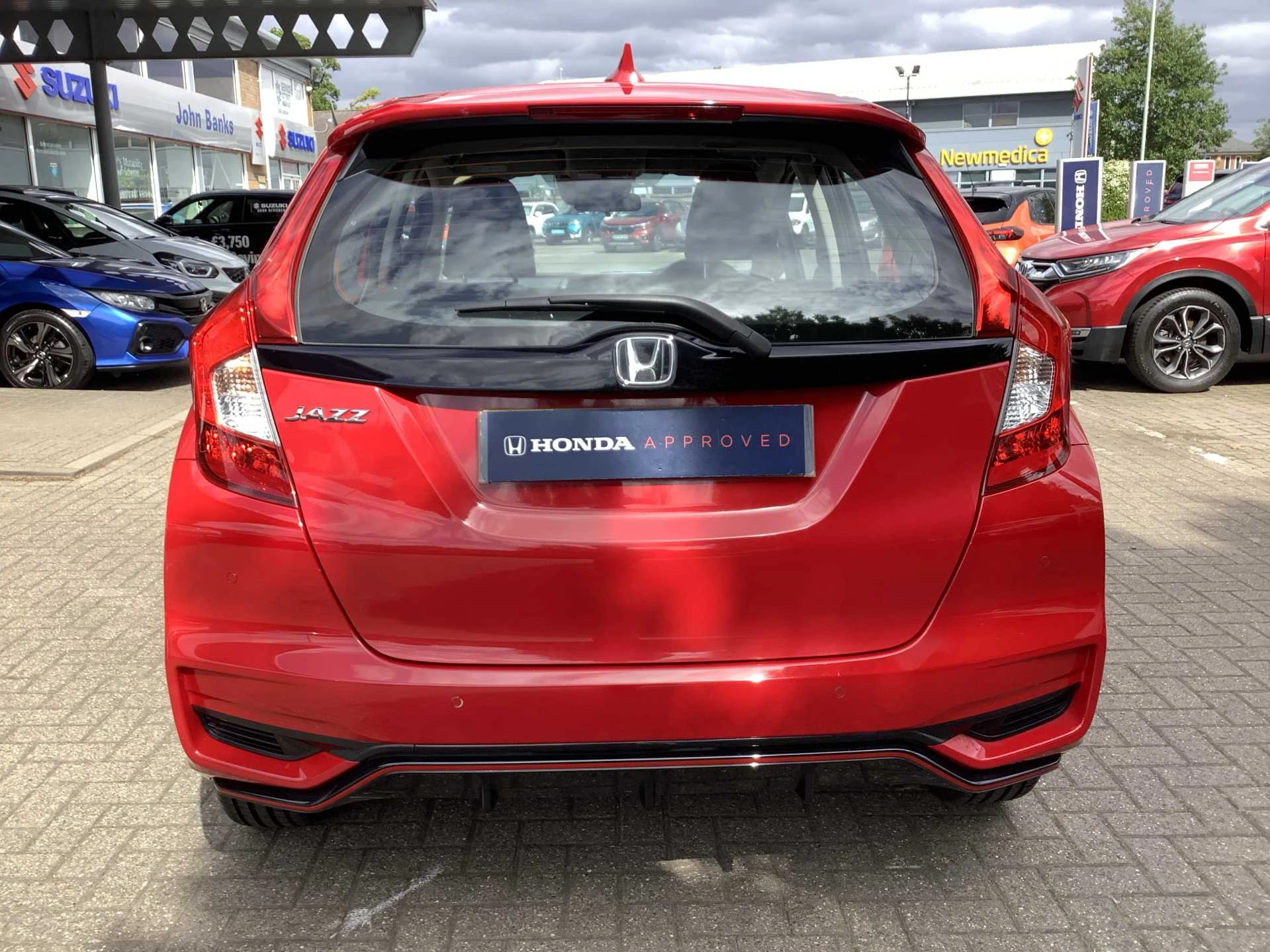 Vehicle image 6