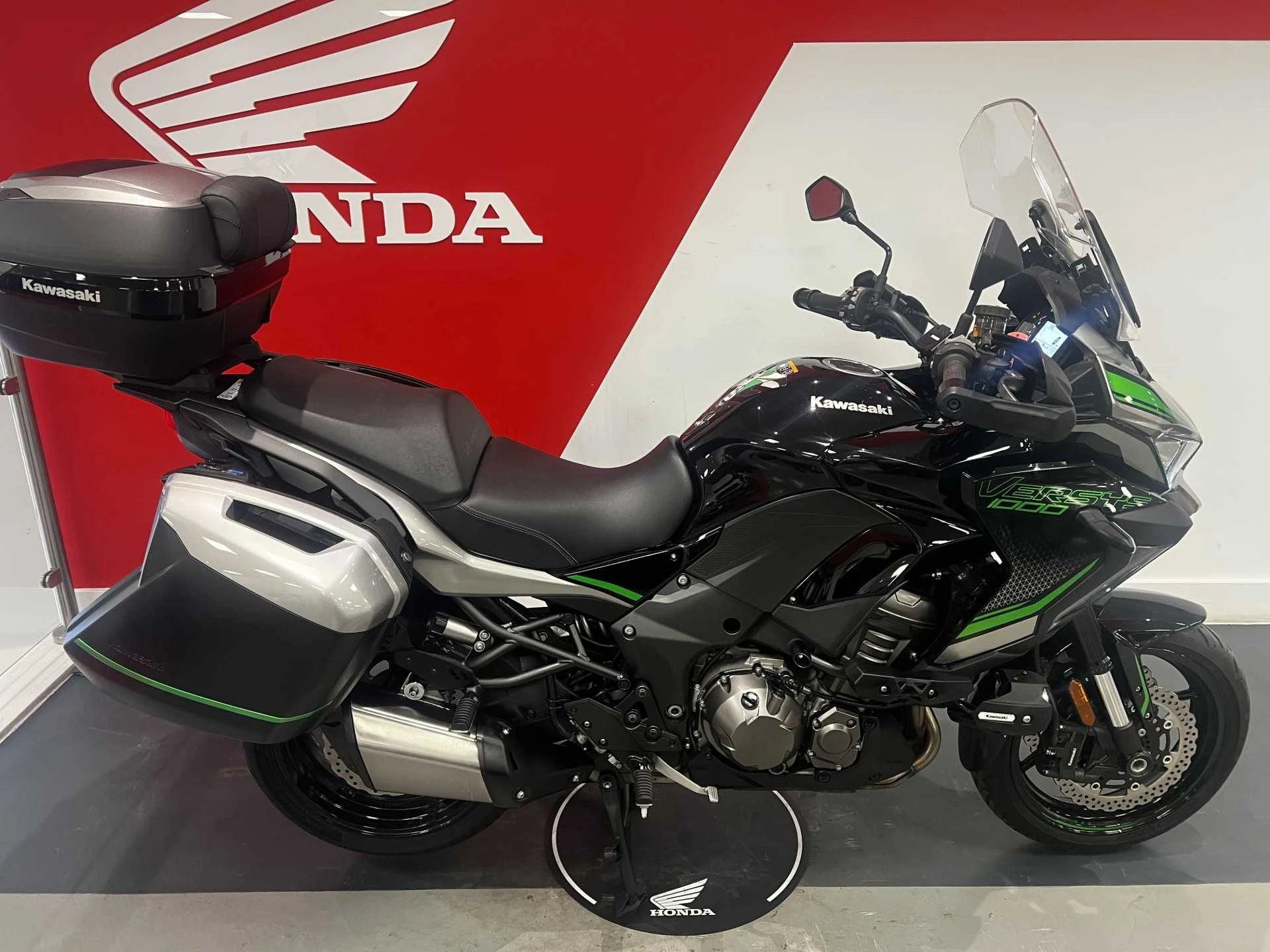 Vehicle image 1