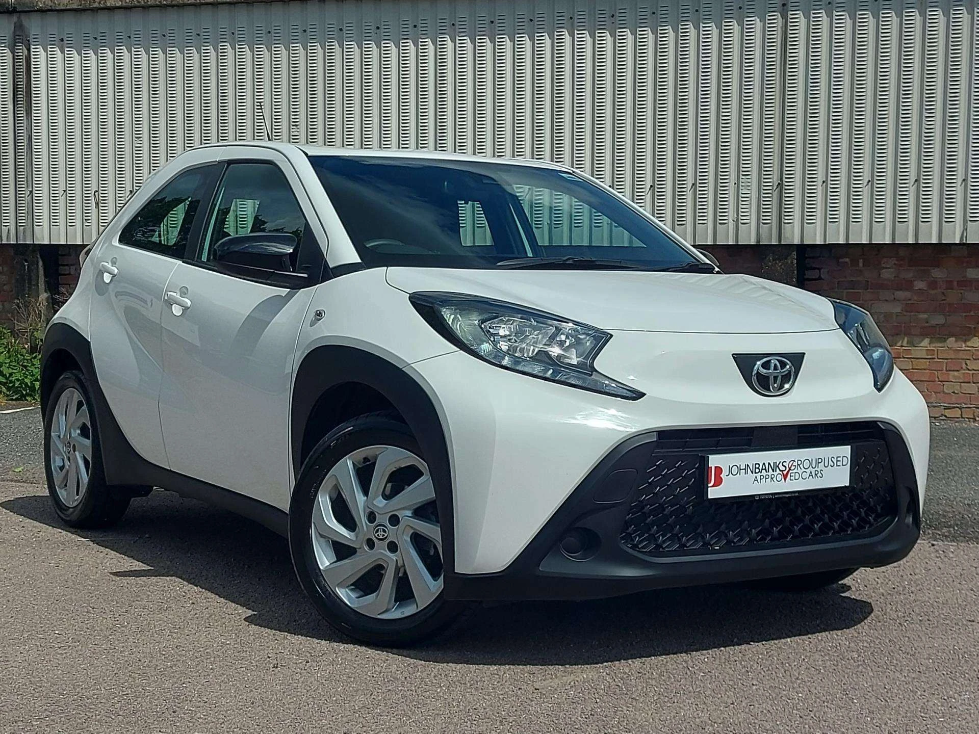 Vehicle image 1