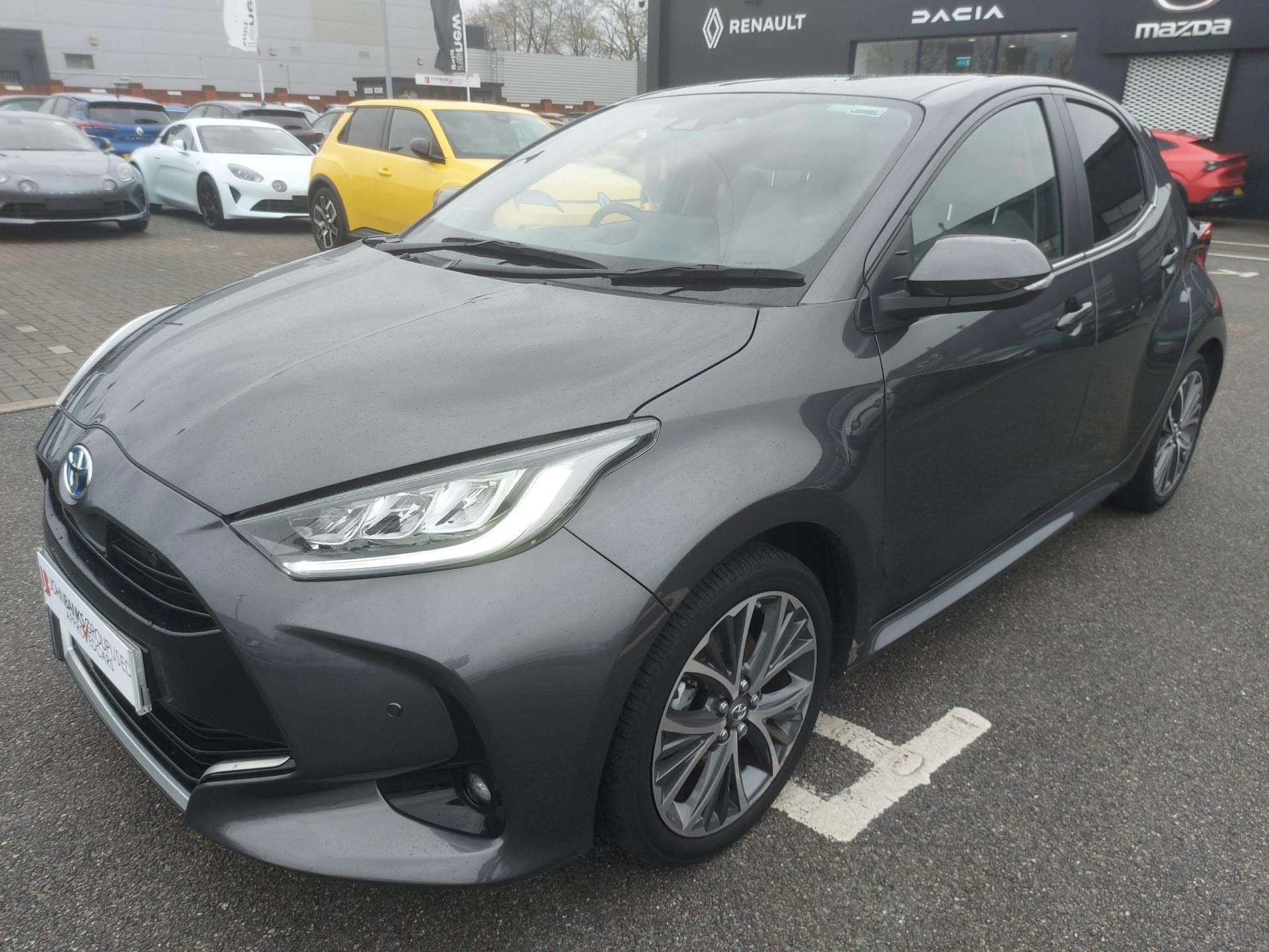Vehicle image 3