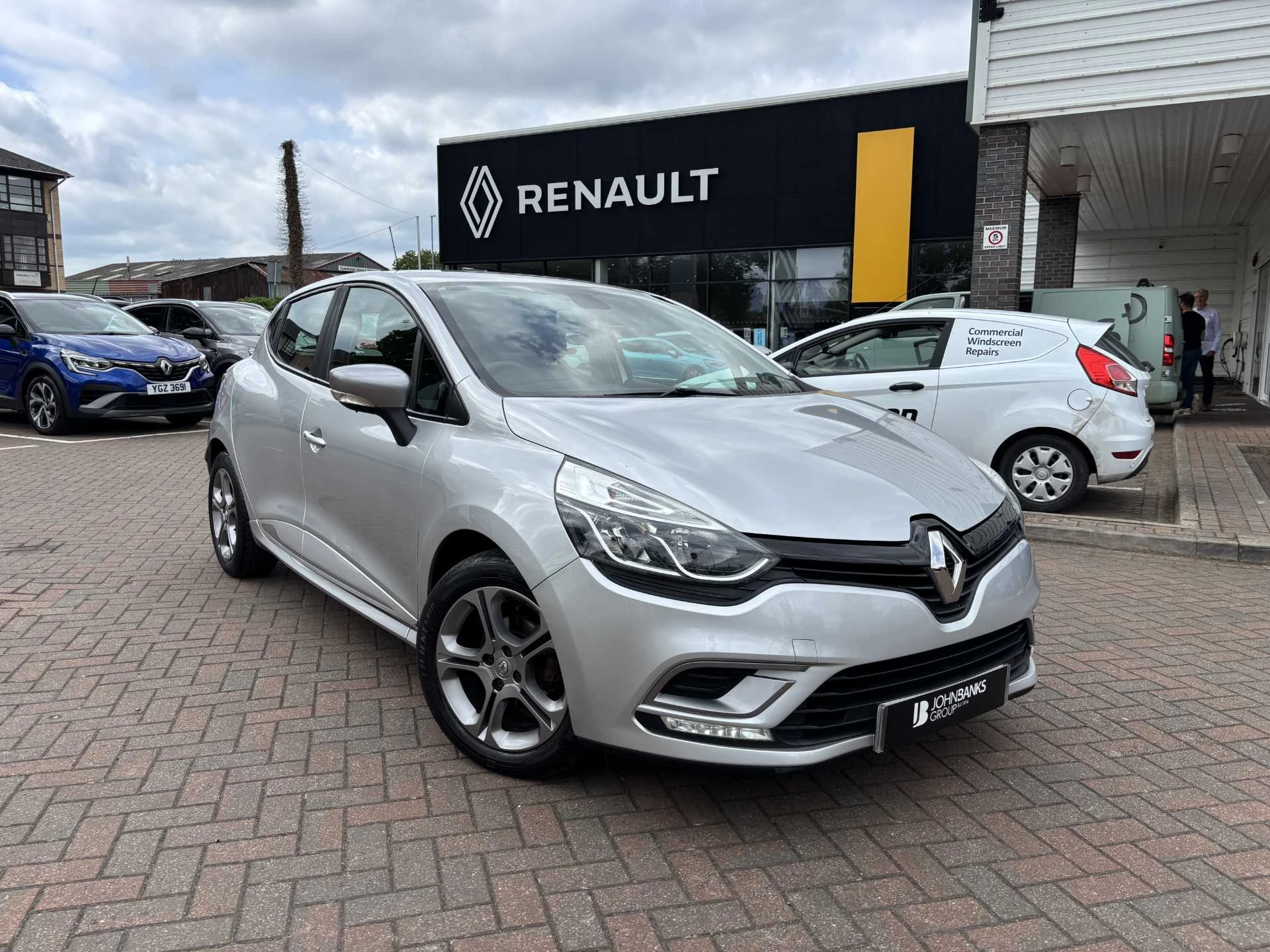 Vehicle image 1