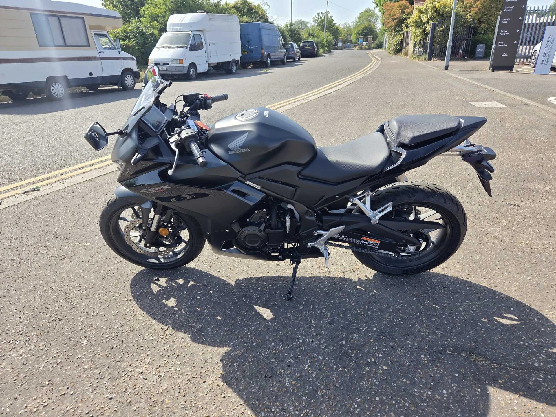 Vehicle image 6