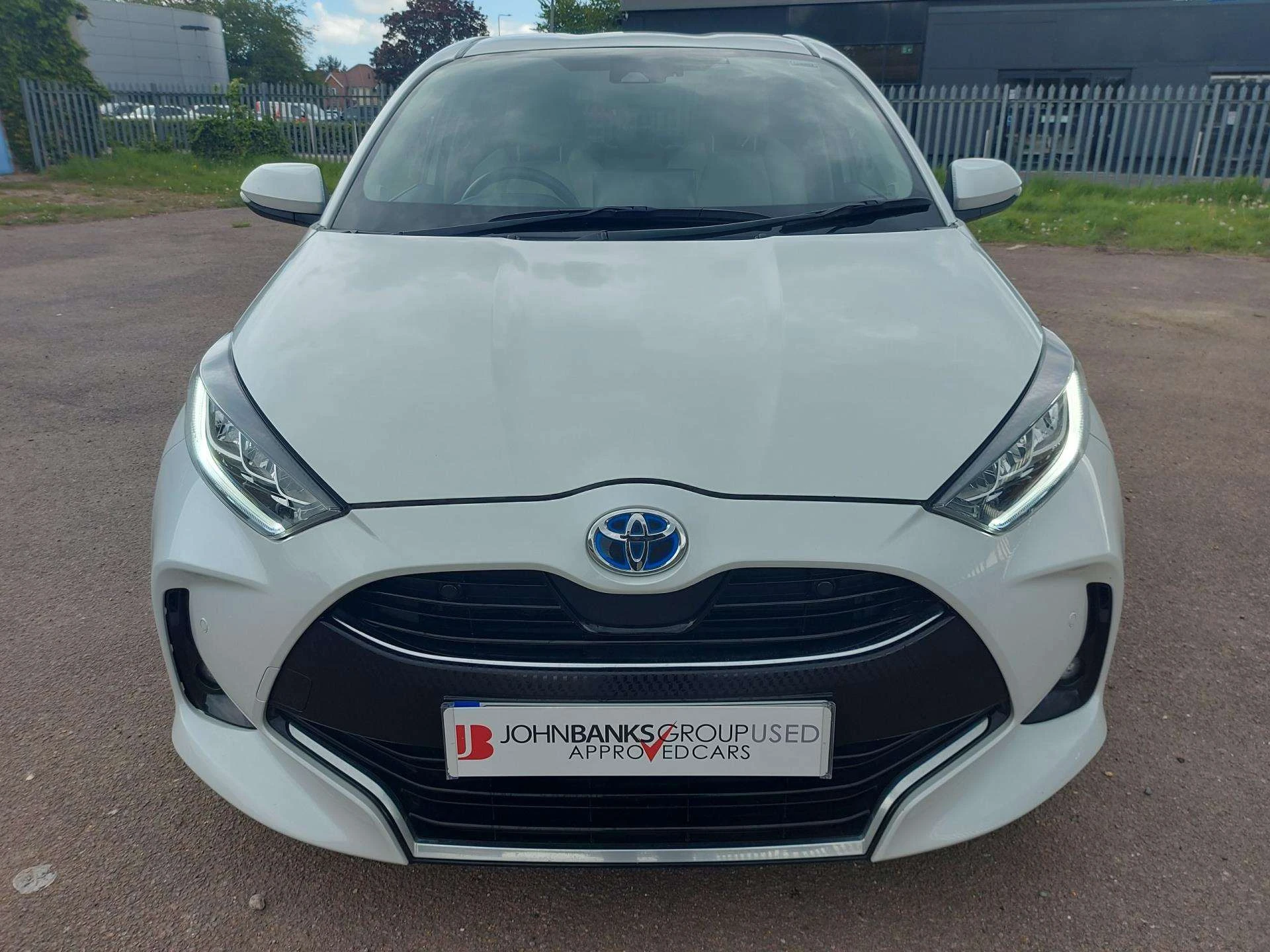 Vehicle image 2
