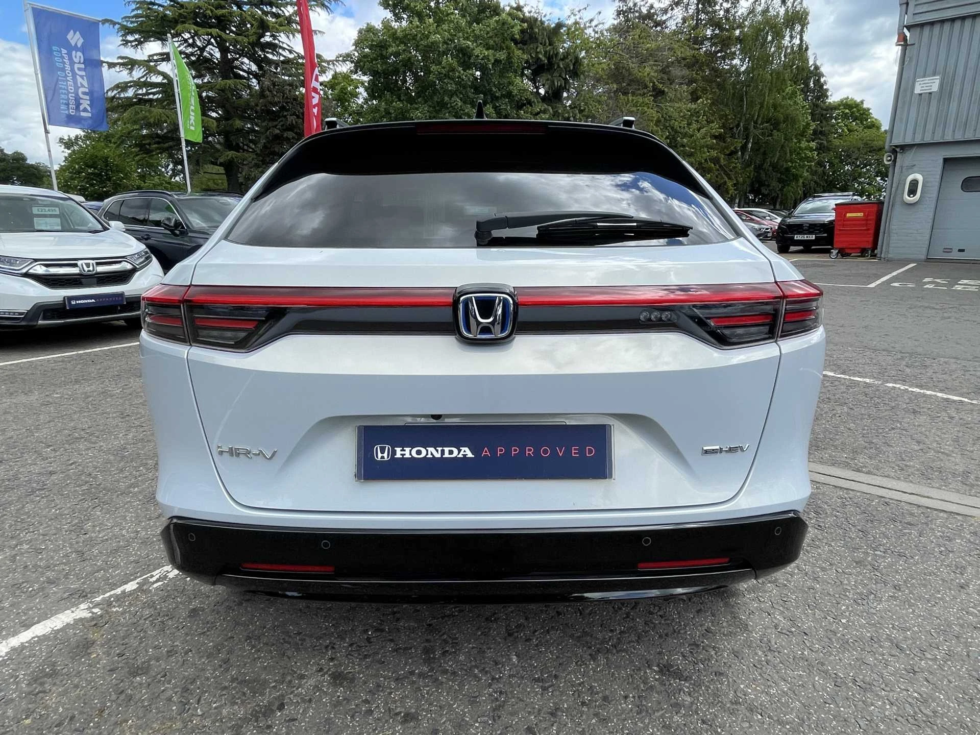 Vehicle image 7