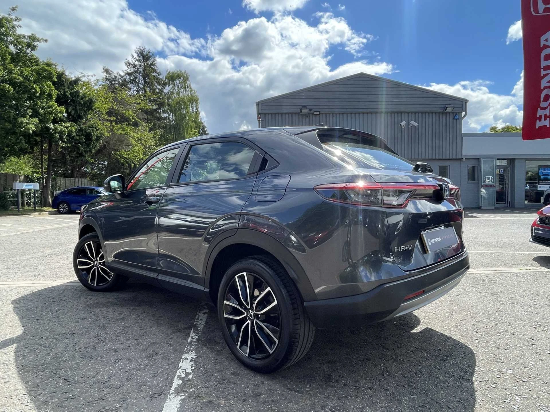 Vehicle image 3