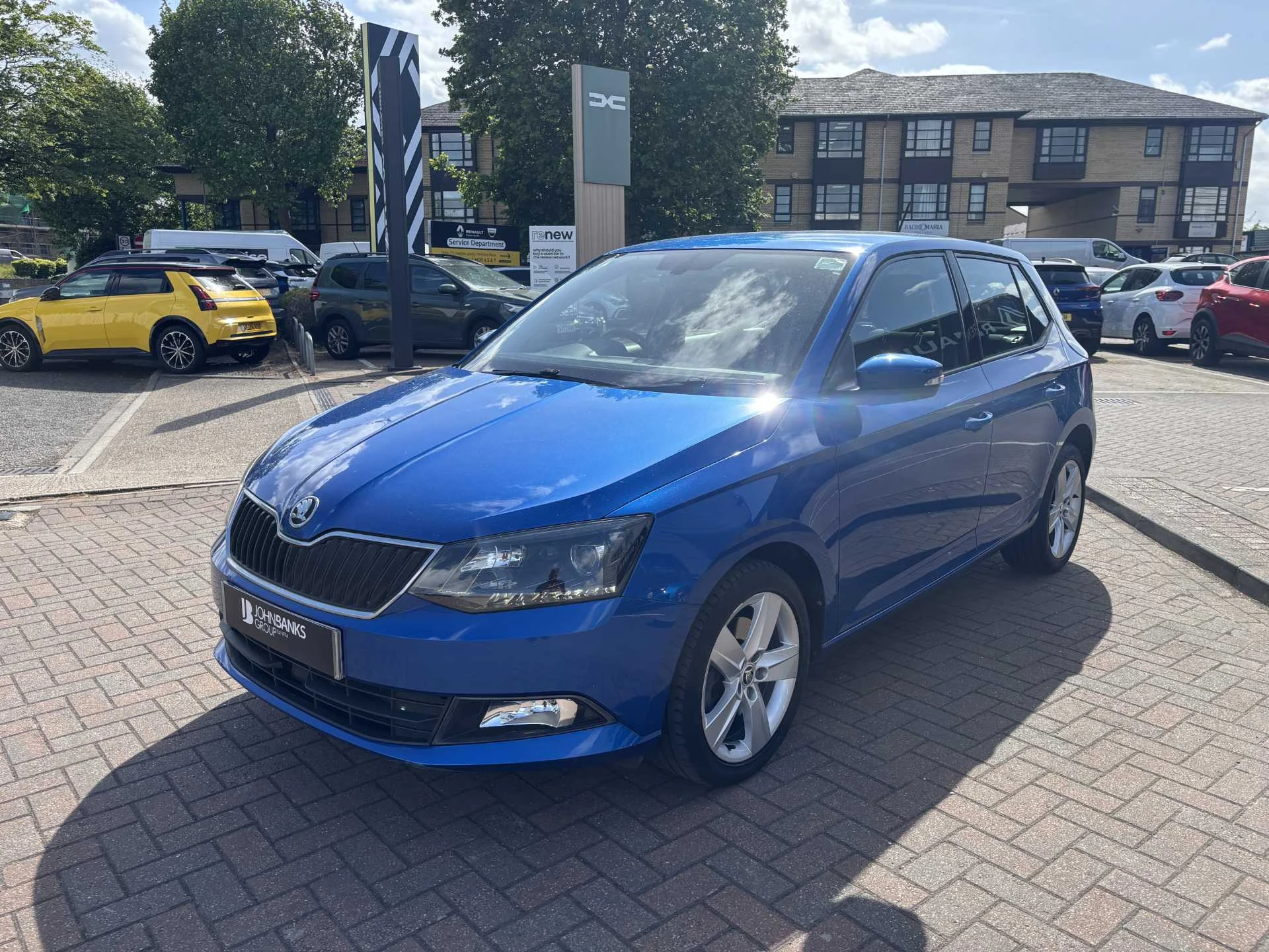 Vehicle image 7