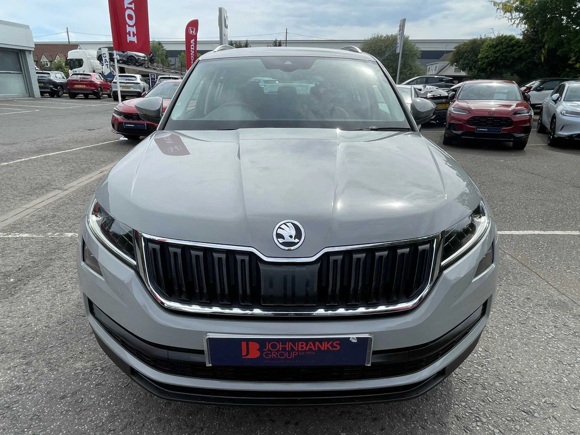 Vehicle image 6