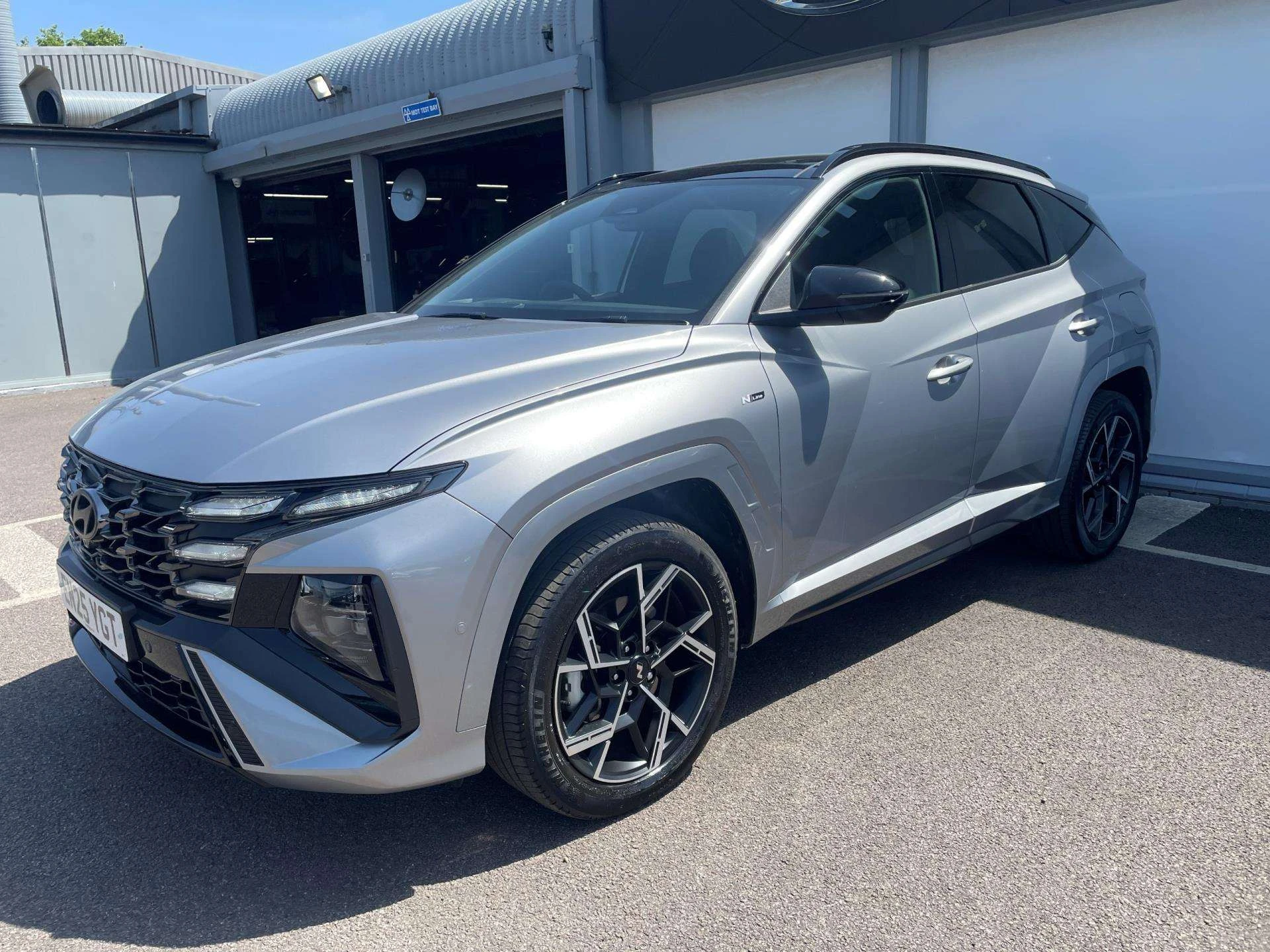 Vehicle image 6