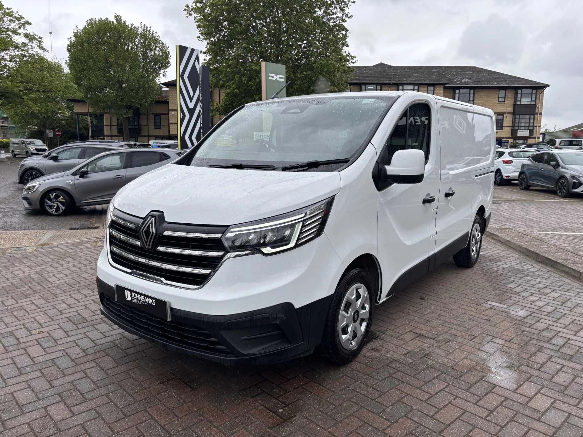 Vehicle image 7
