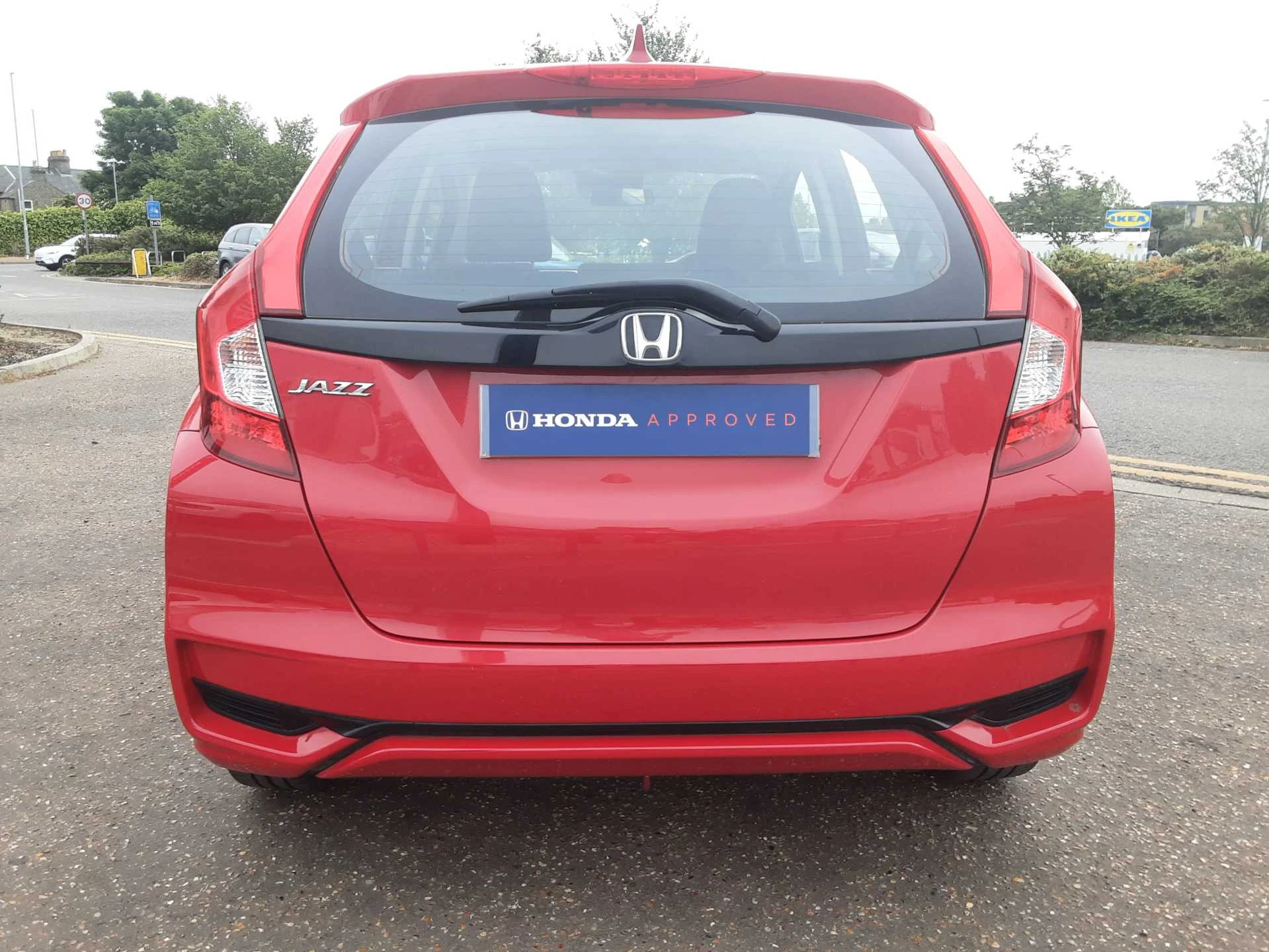Vehicle image 6