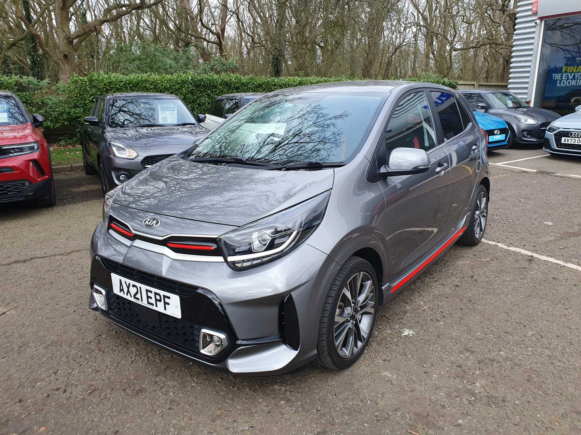 Vehicle image 3