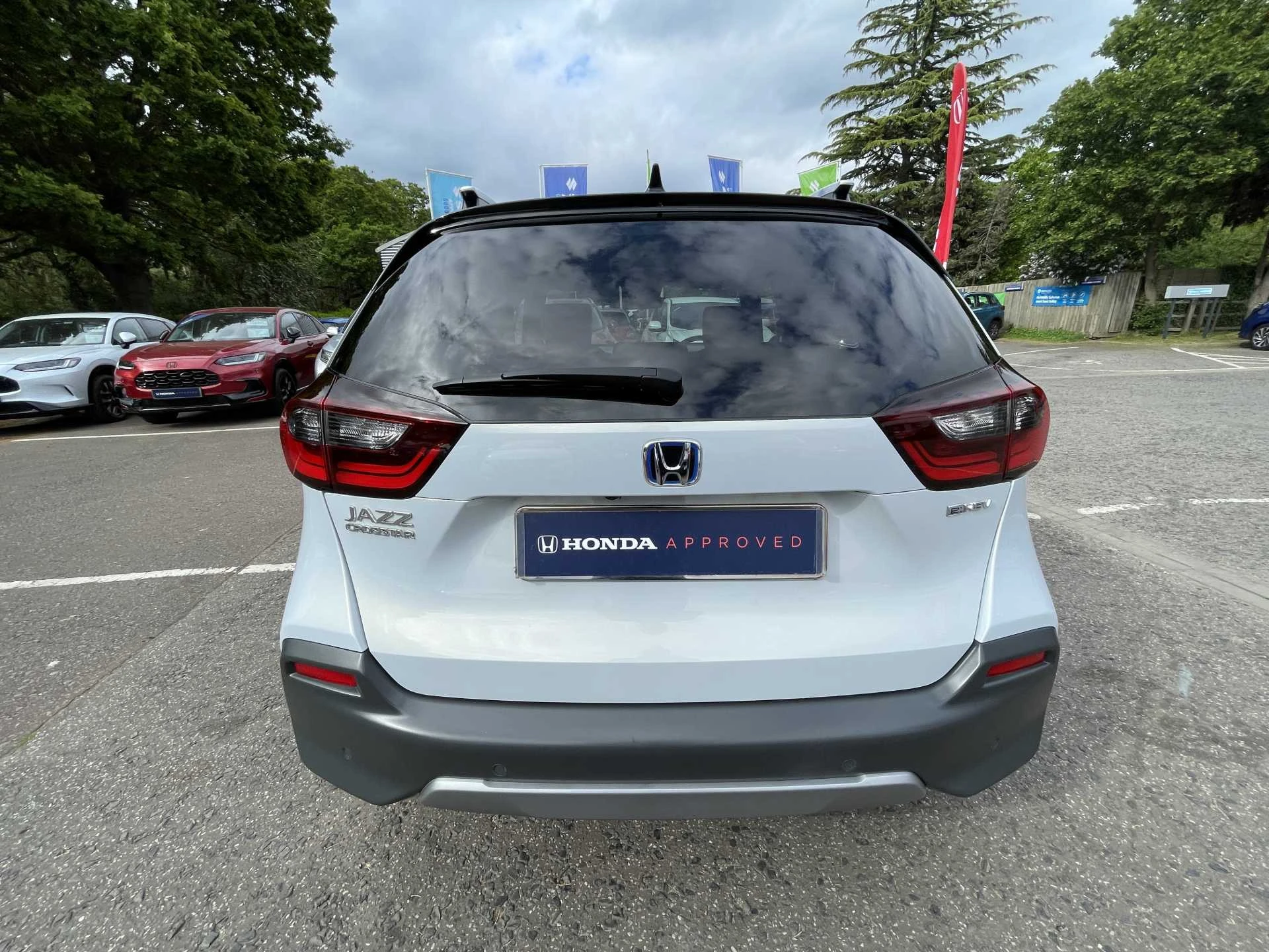 Vehicle image 7