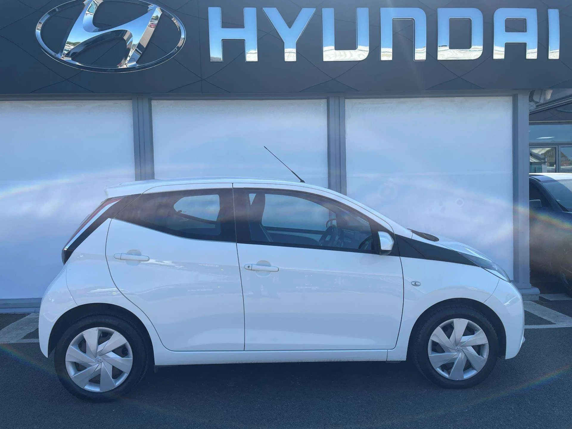 Vehicle image 2