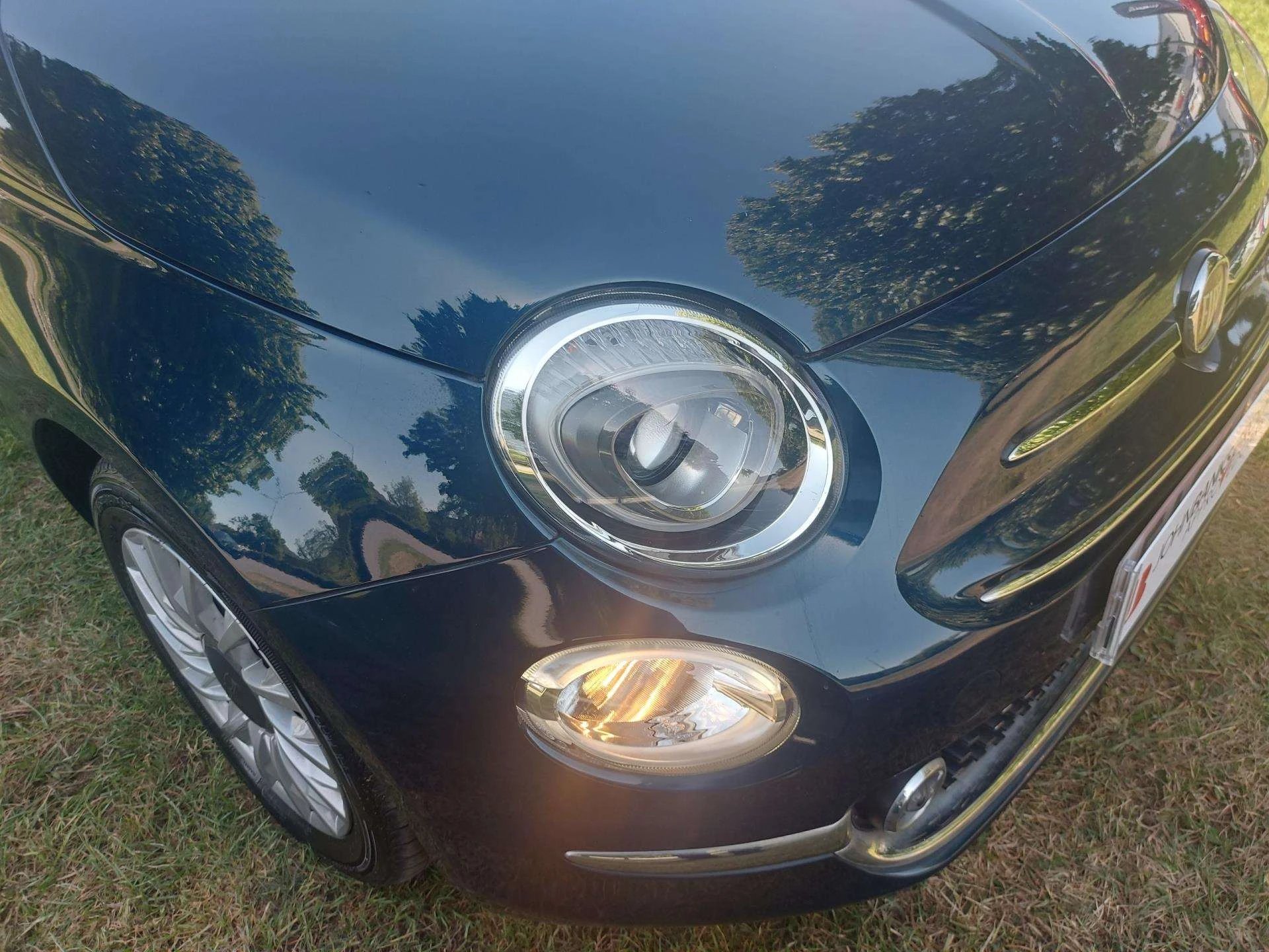 Vehicle image 7