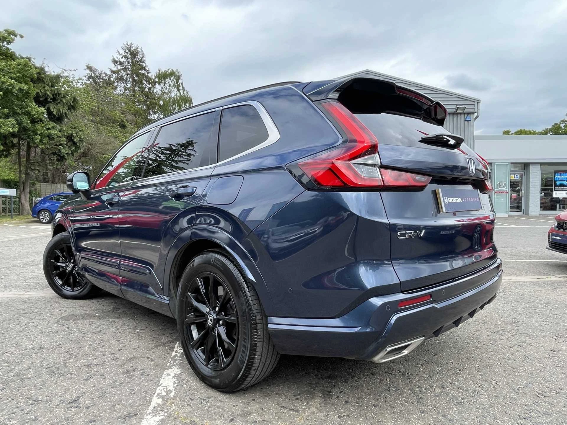 Vehicle image 3