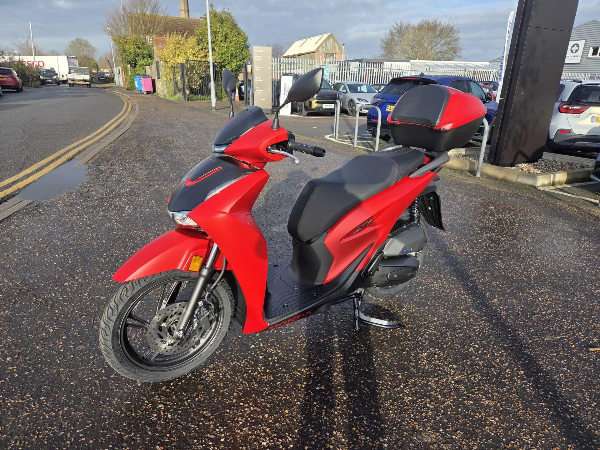 Vehicle image 7