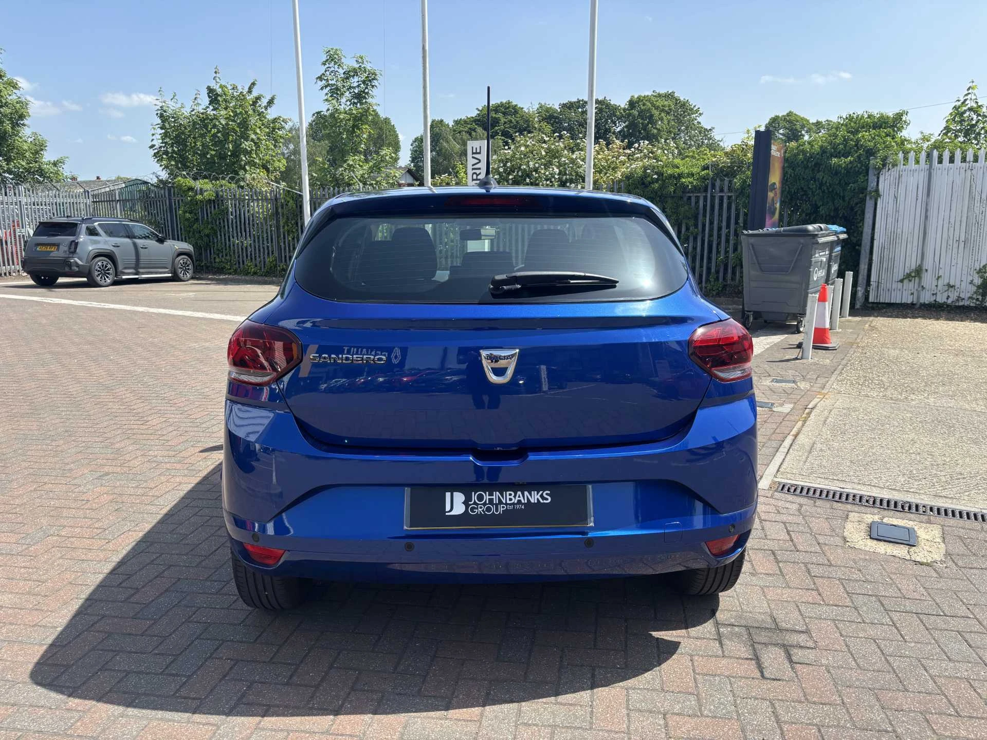 Vehicle image 3
