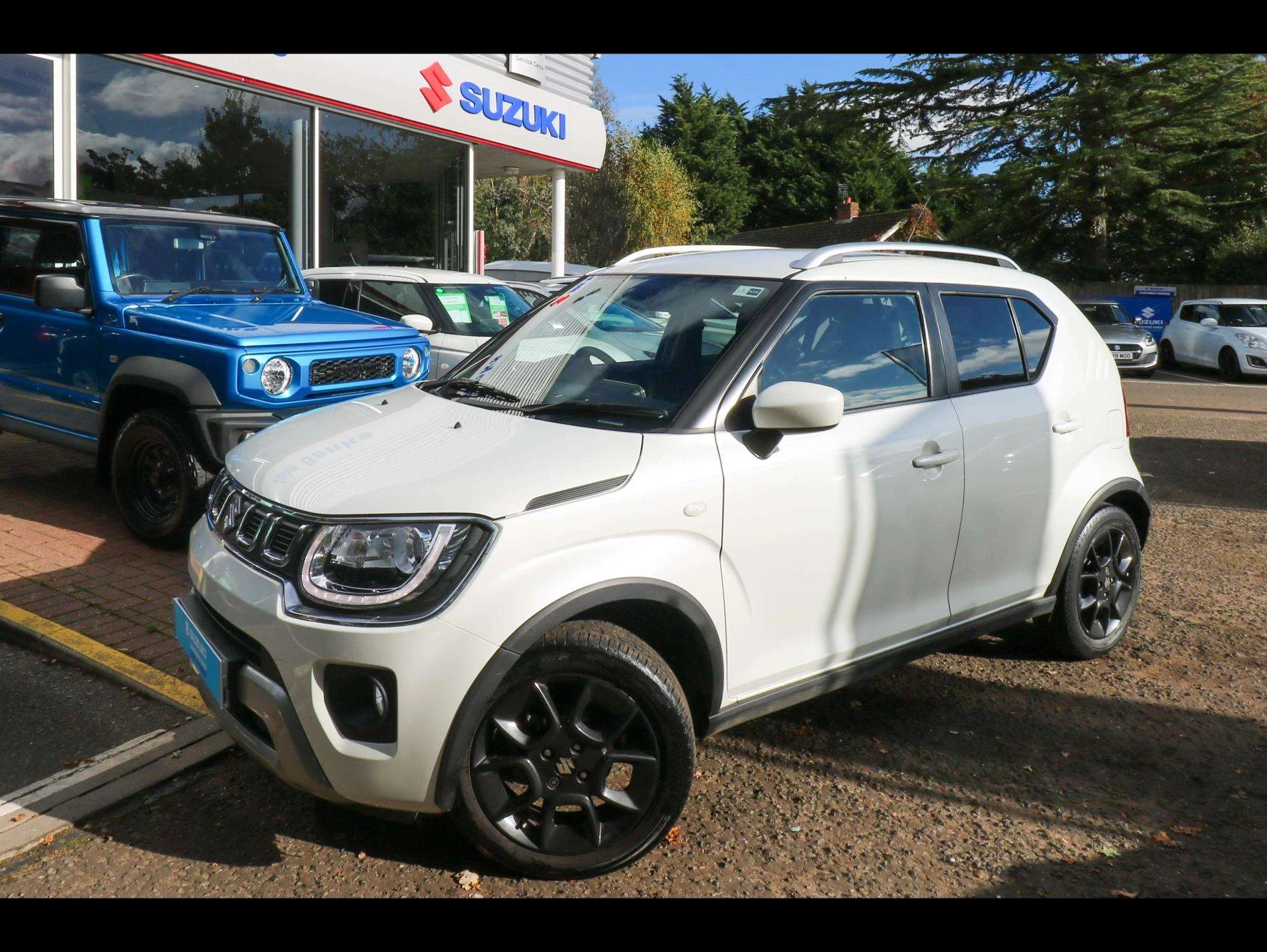 Vehicle image 3