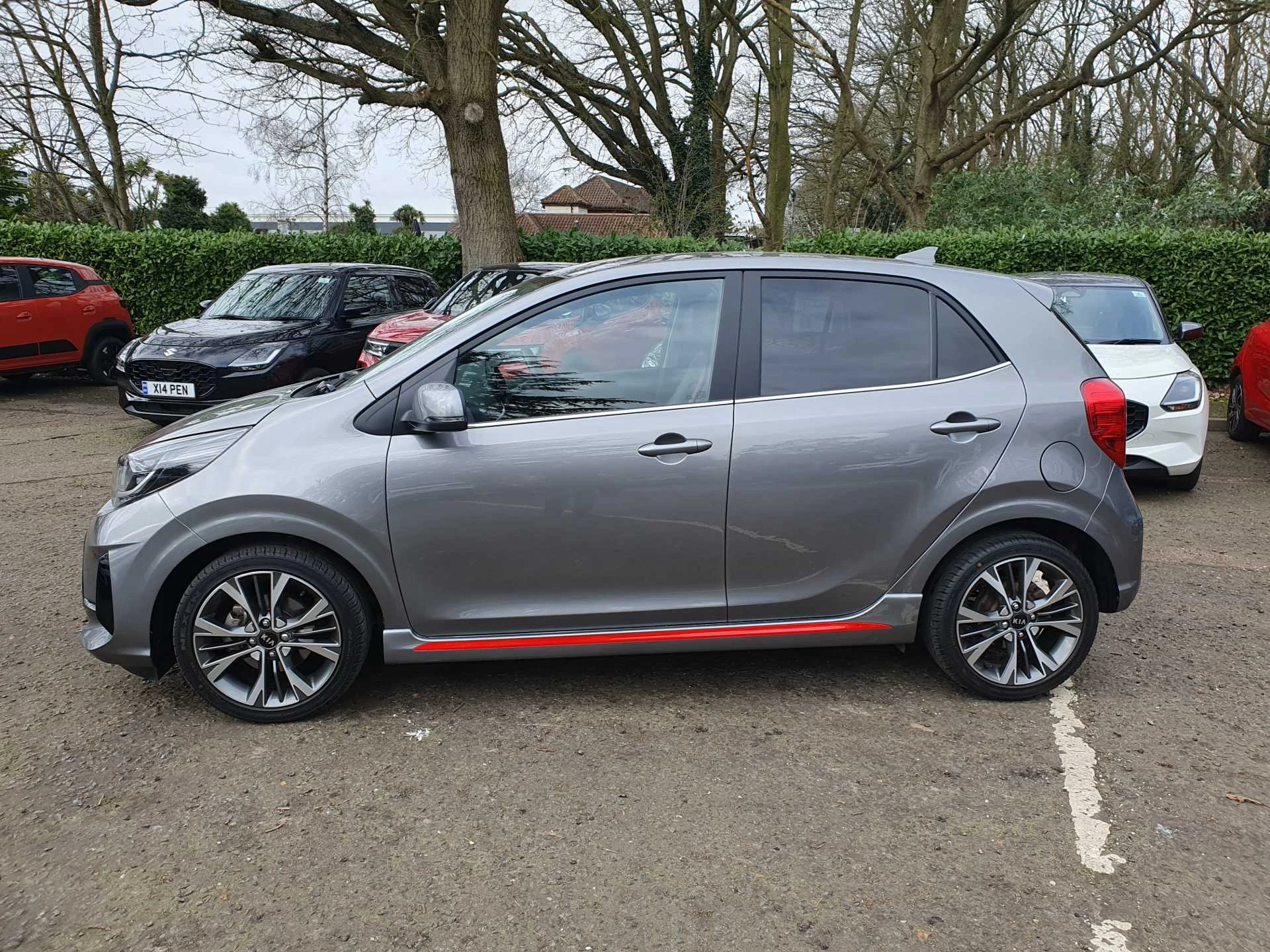 Vehicle image 4