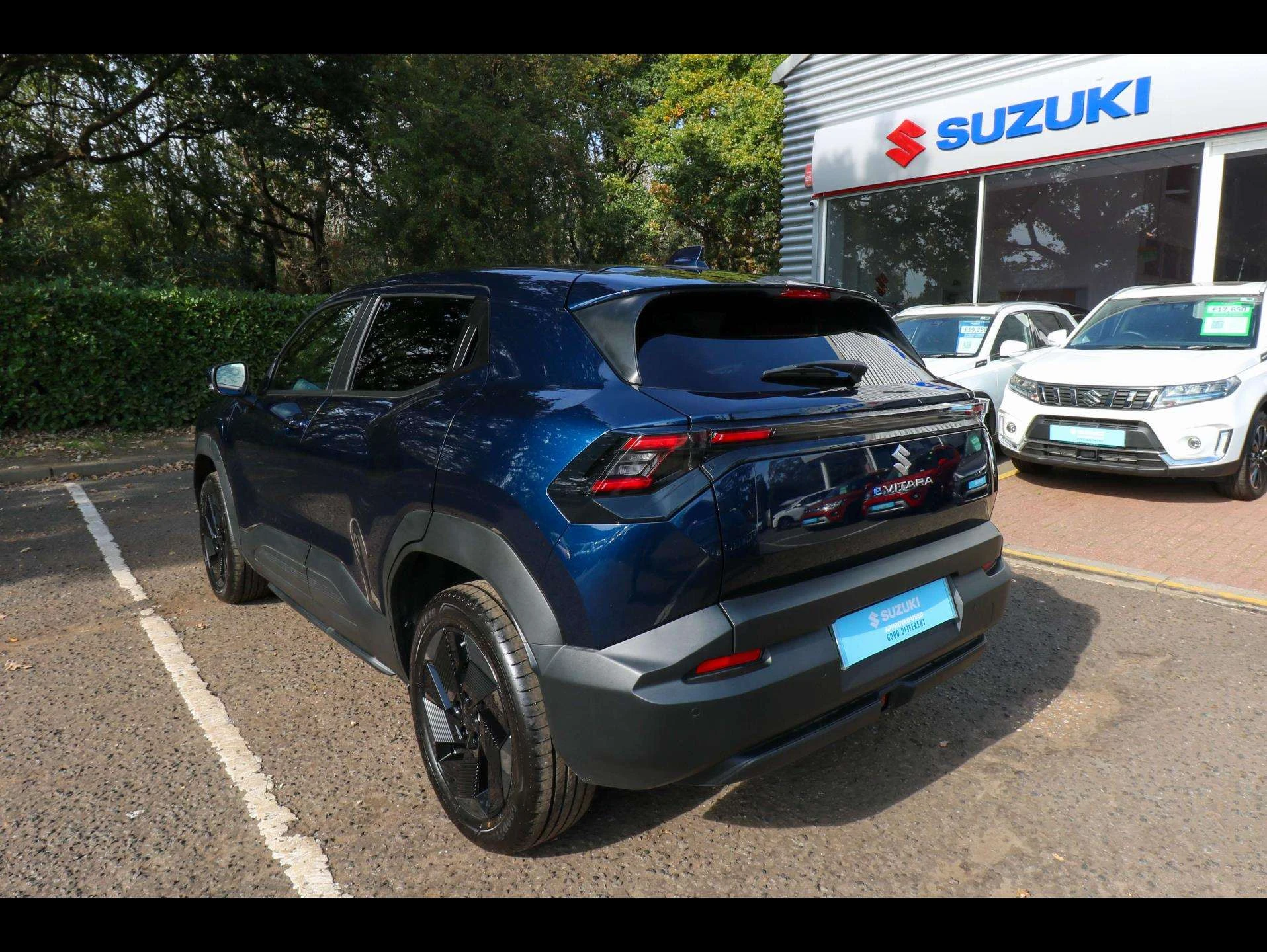 Vehicle image 7